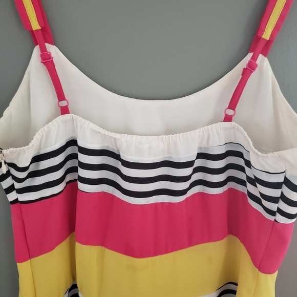 Esley M lightweight top - Picture 3 of 7